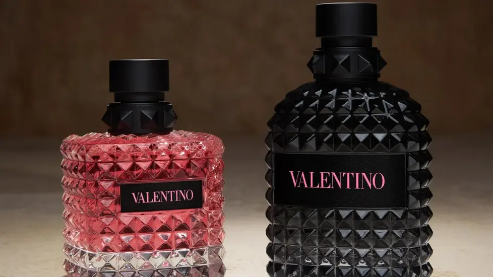 Valentino perfume has unique custom fragrance notes between flowery elegance